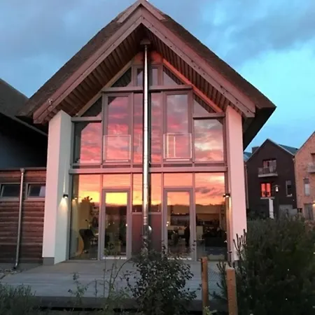 Ostsee - Reetdachhaus Nr 1 