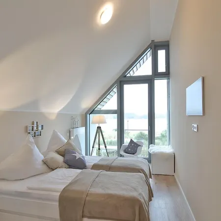 Ostsee - Reetdachhaus Nr 1 